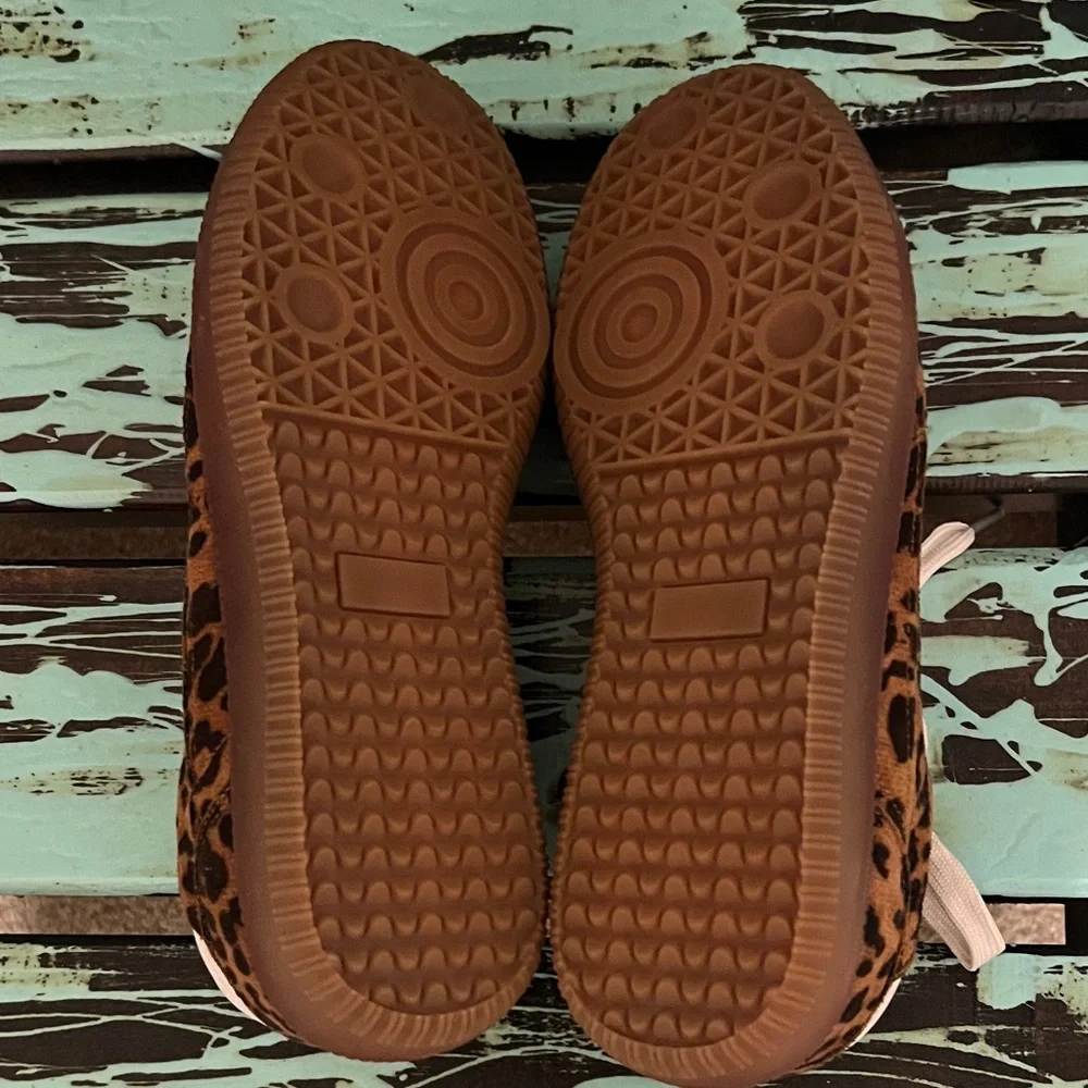 Leopard Print Women's Sneakers with White Accents - Picture 5 of 6